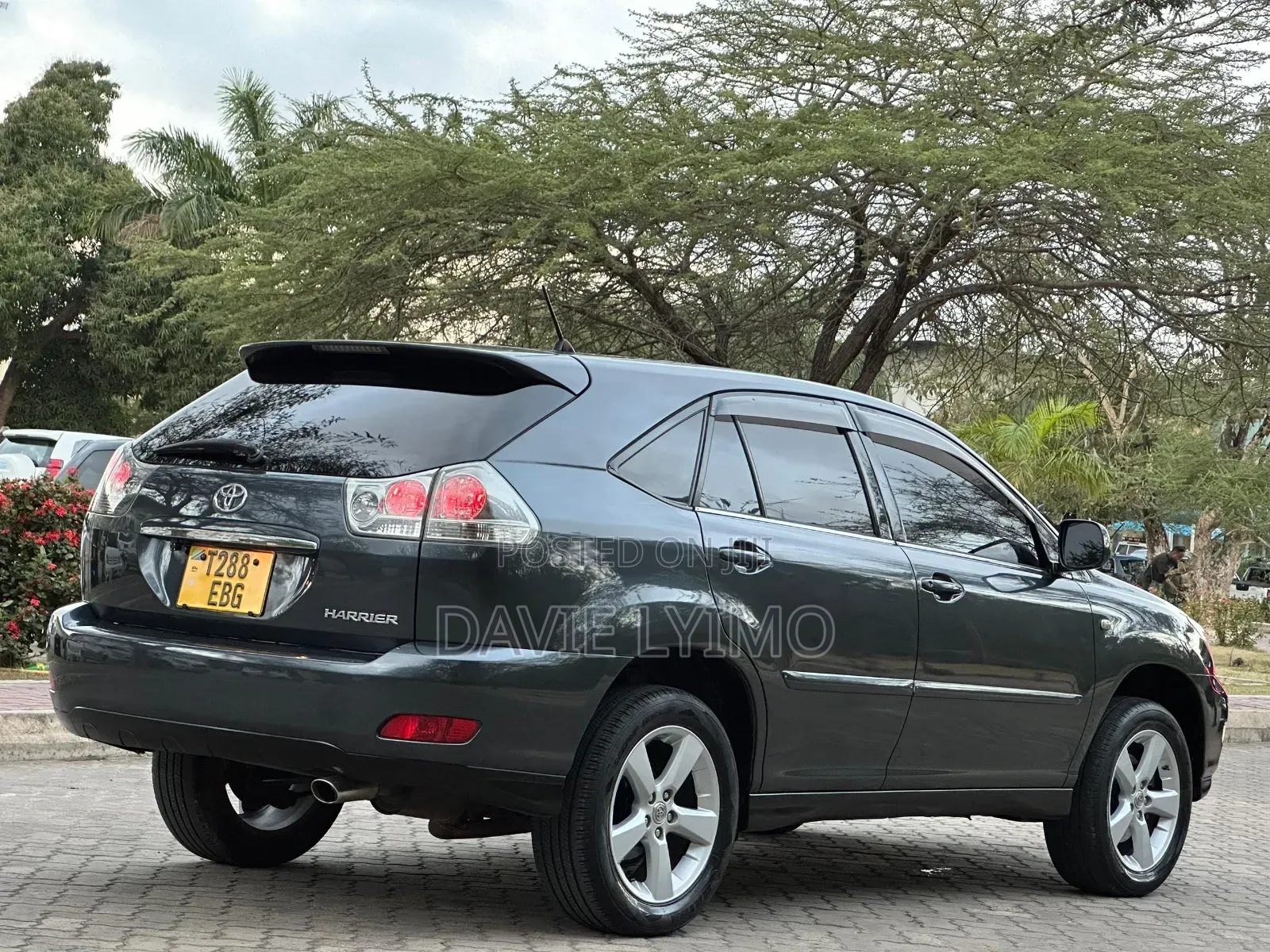 Toyota Harrier 2.4 4WD 2006 Gray