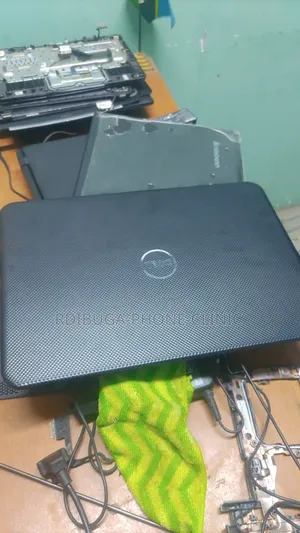 Laptop Dell 4GB Intel HDD 500GB