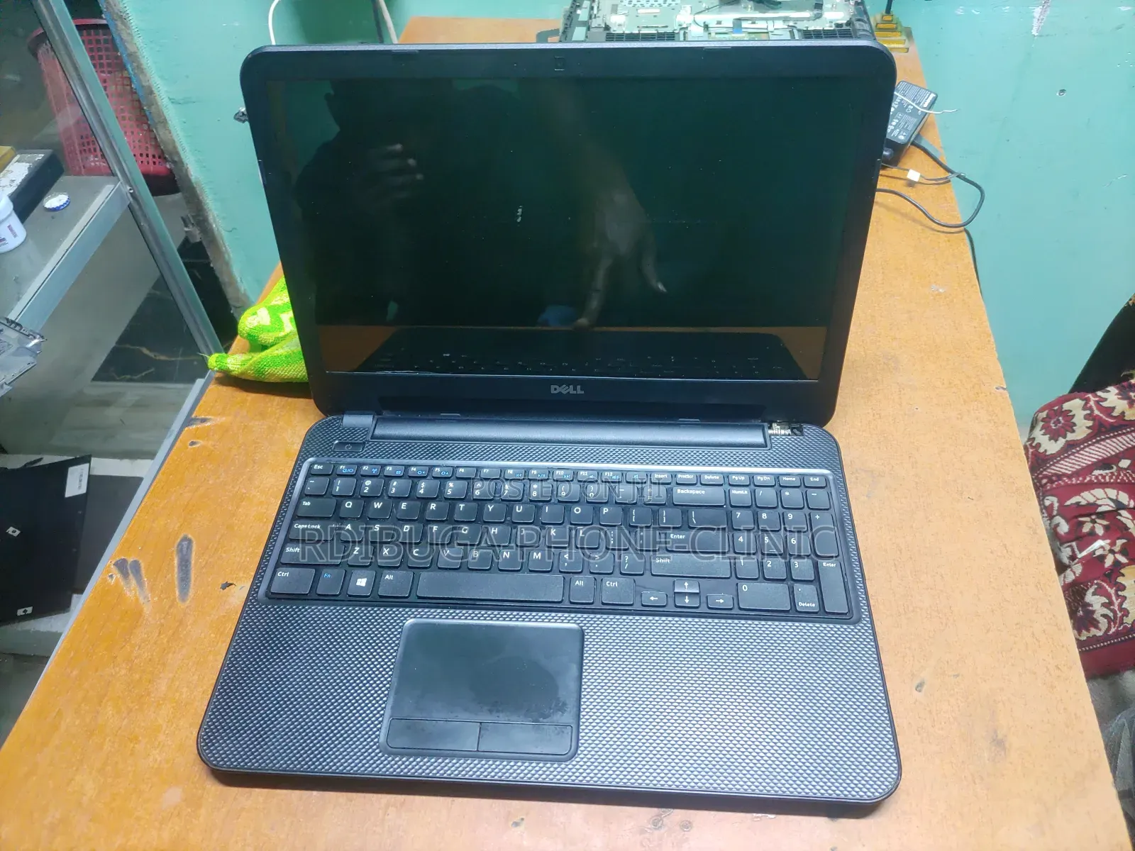 Laptop Dell 4GB Intel HDD 500GB
