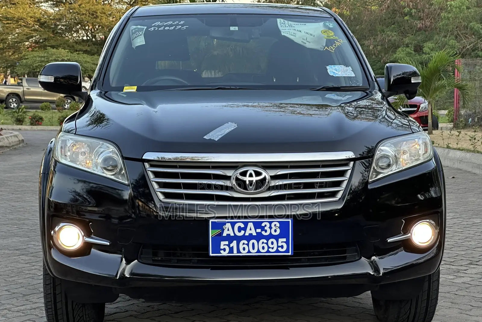 Toyota Vanguard 2012 Black