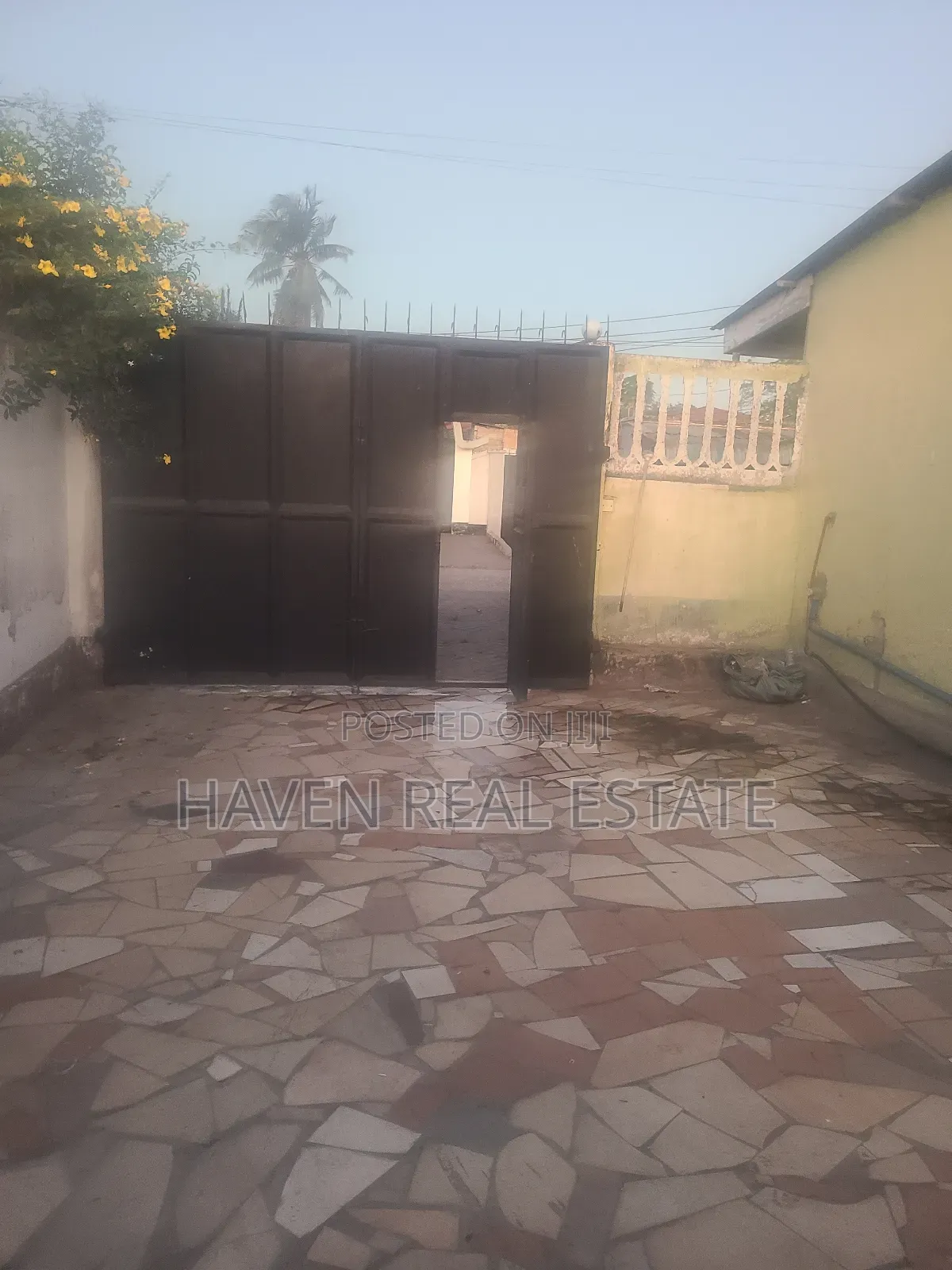 6bdrm House in Kinondoni for sale