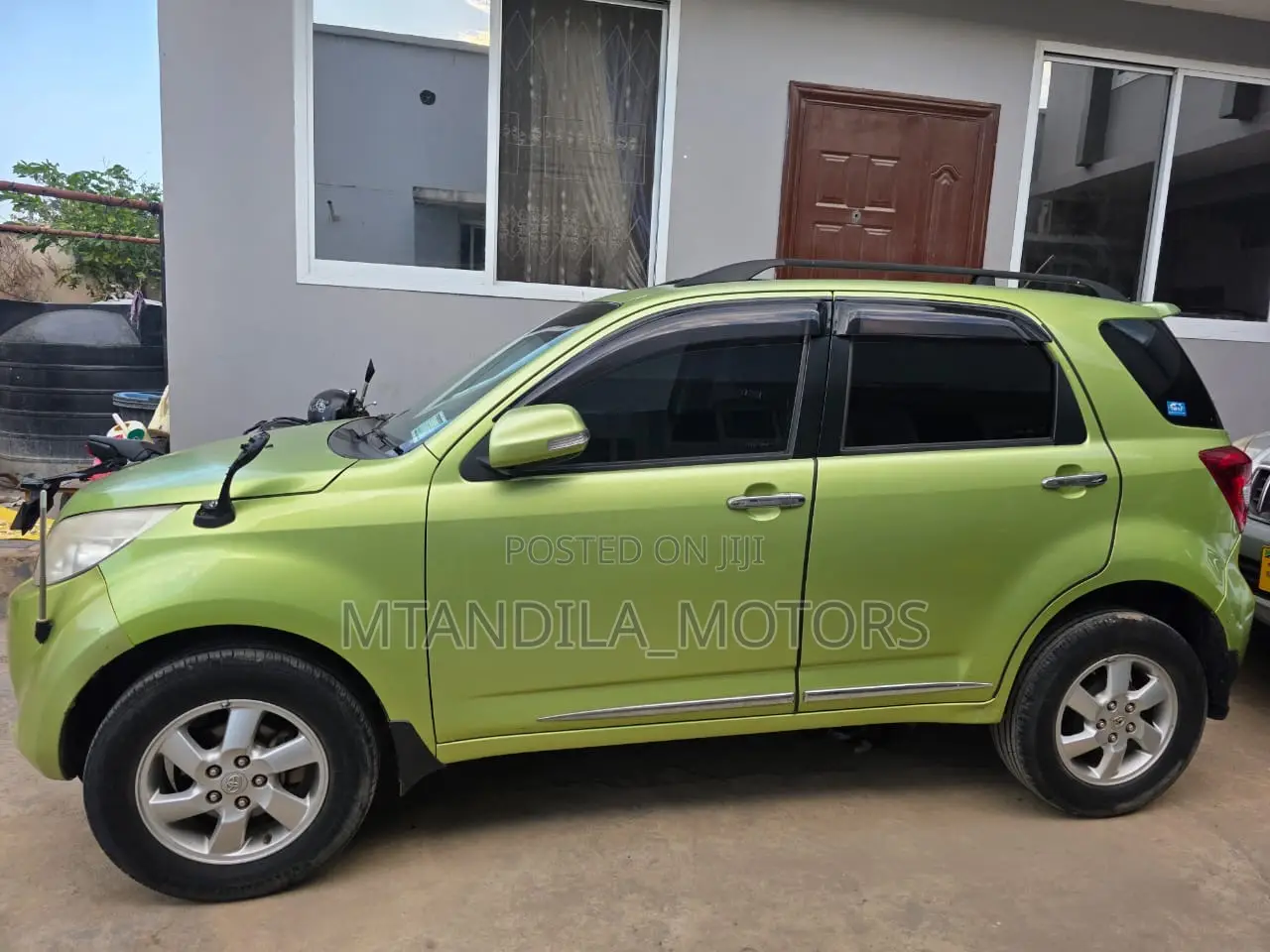 Toyota Rush 1.5 AWD 2010 Green