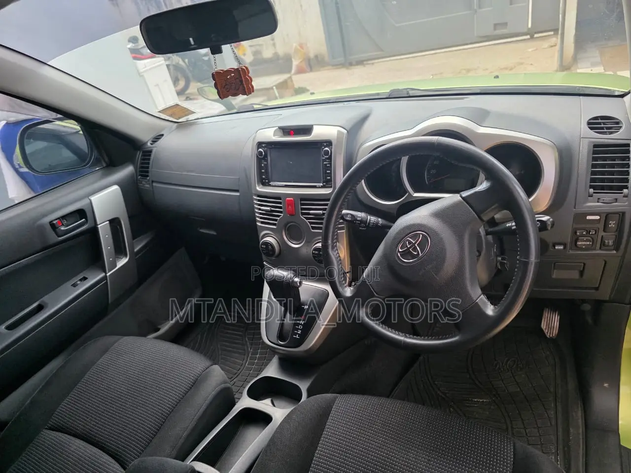 Toyota Rush 1.5 AWD 2010 Green