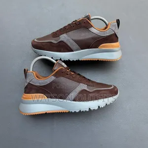 Men's Shoes or Sneakers or Raba Very Very Classic and Modern