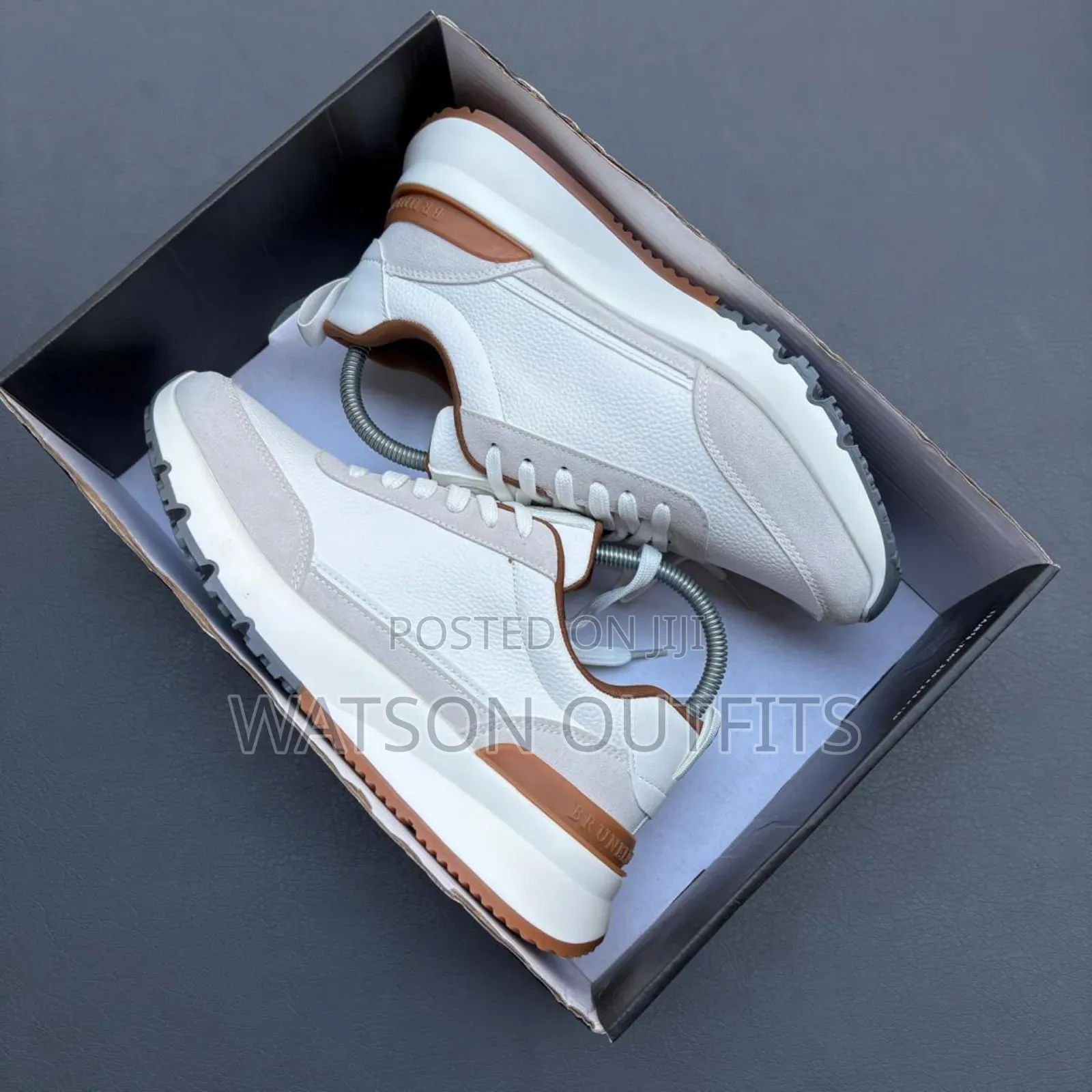 Men's Shoes or Sneakers or Raba Very Very Classic and Modern
