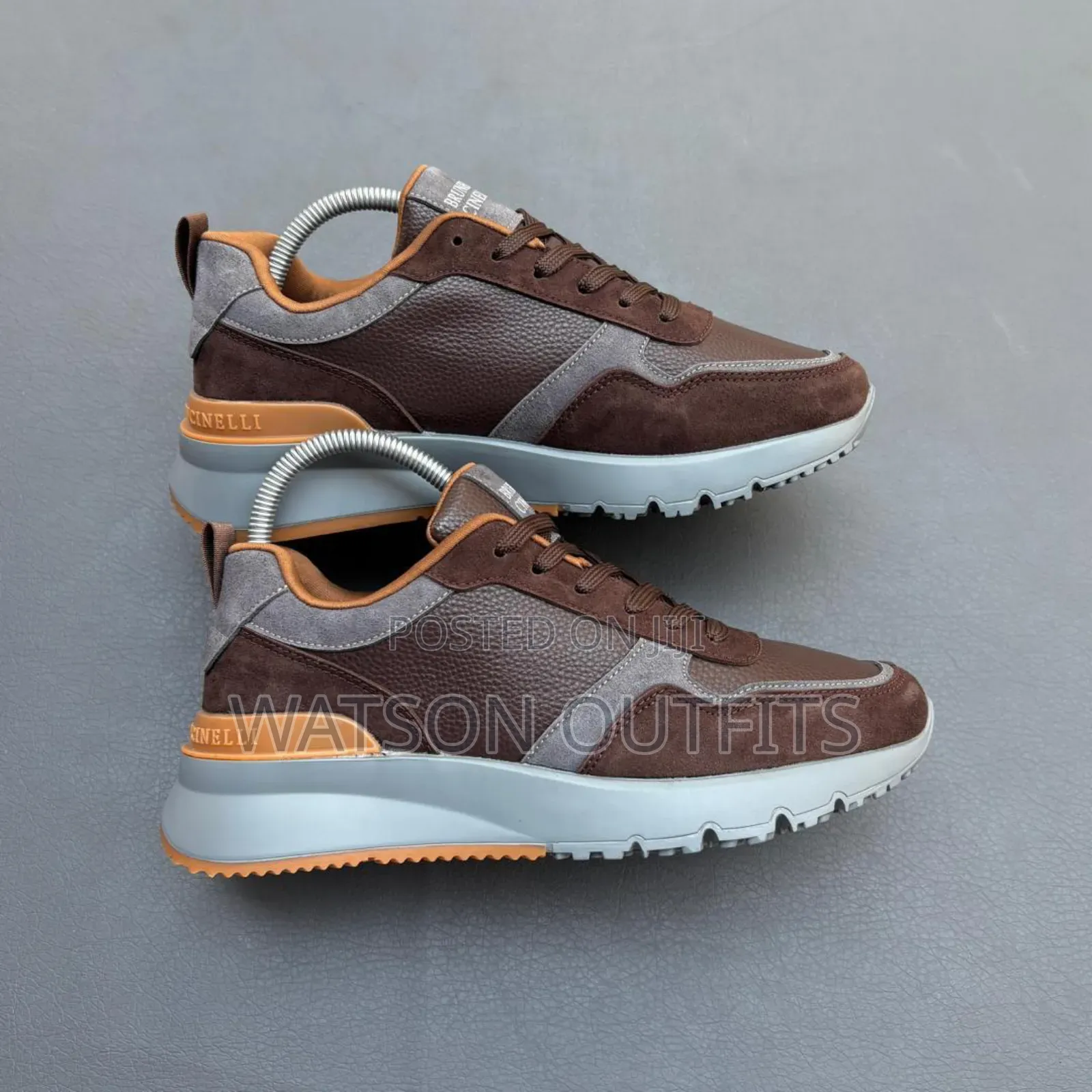 Men's Shoes or Sneakers or Raba Very Very Classic and Modern