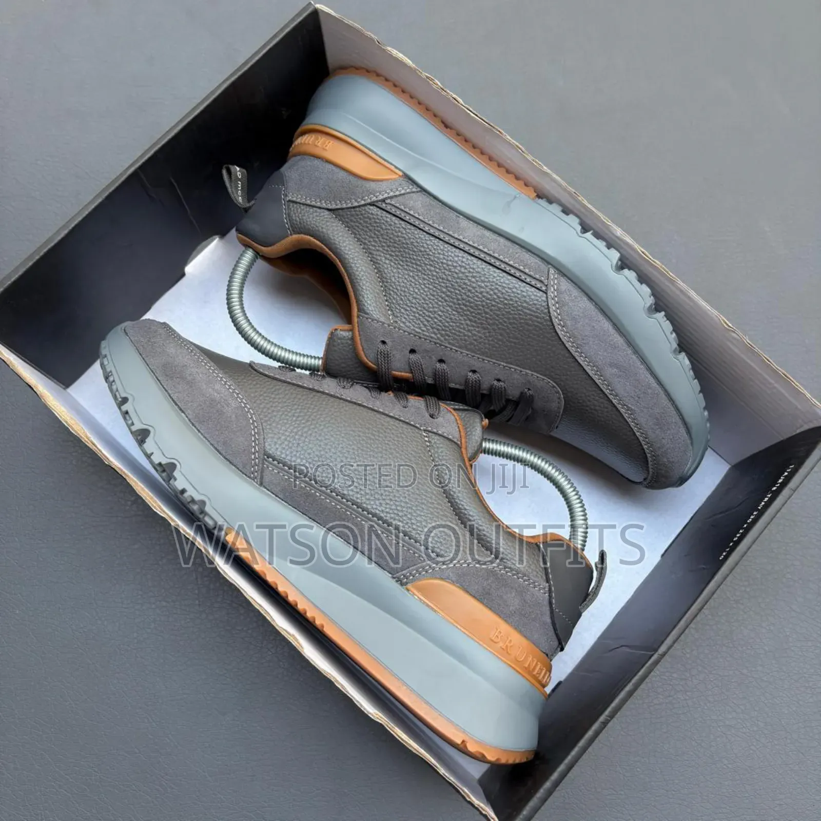 Men's Shoes or Sneakers or Raba Very Very Classic and Modern