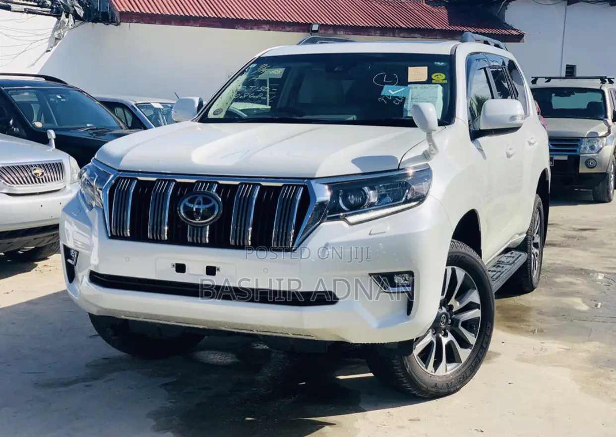 New Toyota Land Cruiser Prado 2.8 2023 White