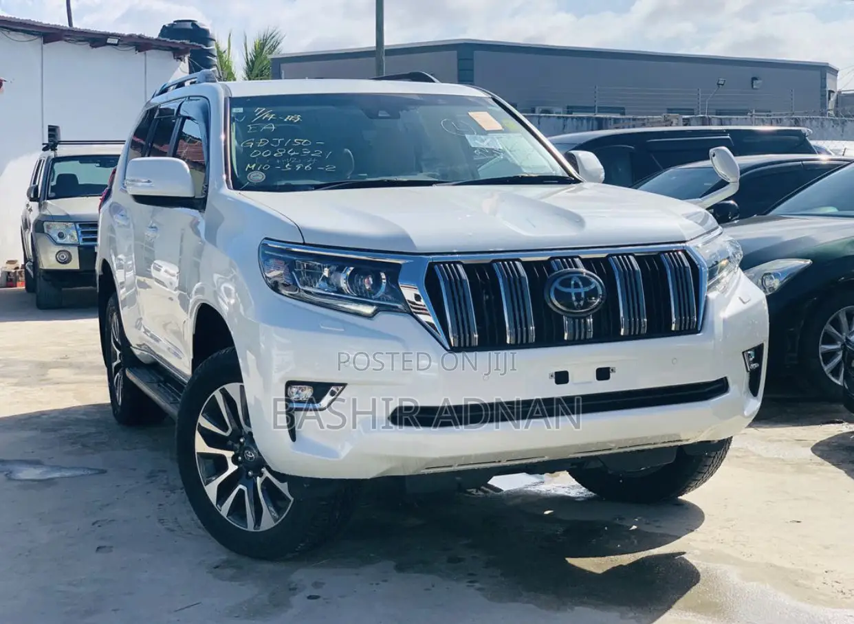 New Toyota Land Cruiser Prado 2.8 2023 White