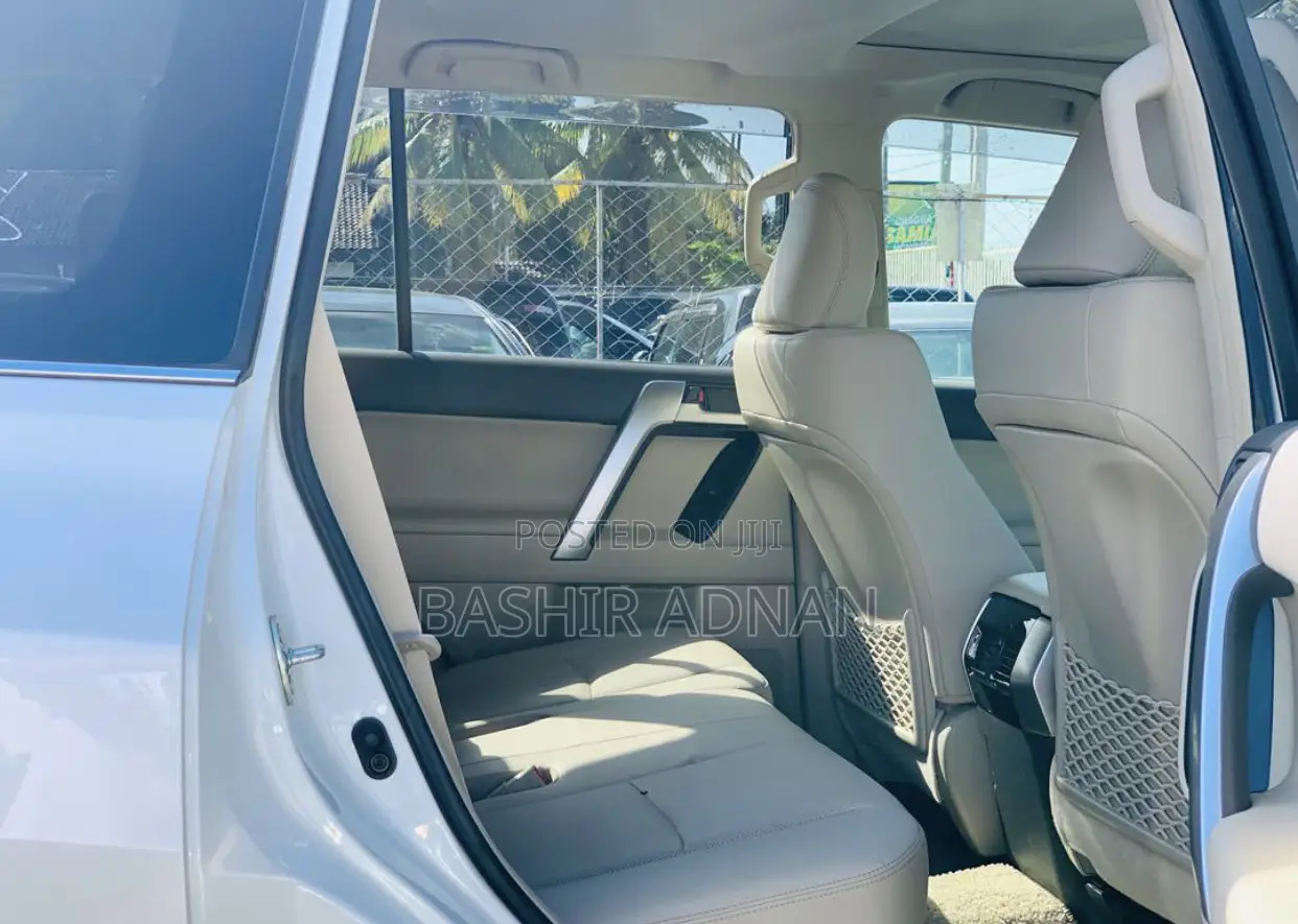New Toyota Land Cruiser Prado 2.8 2023 White
