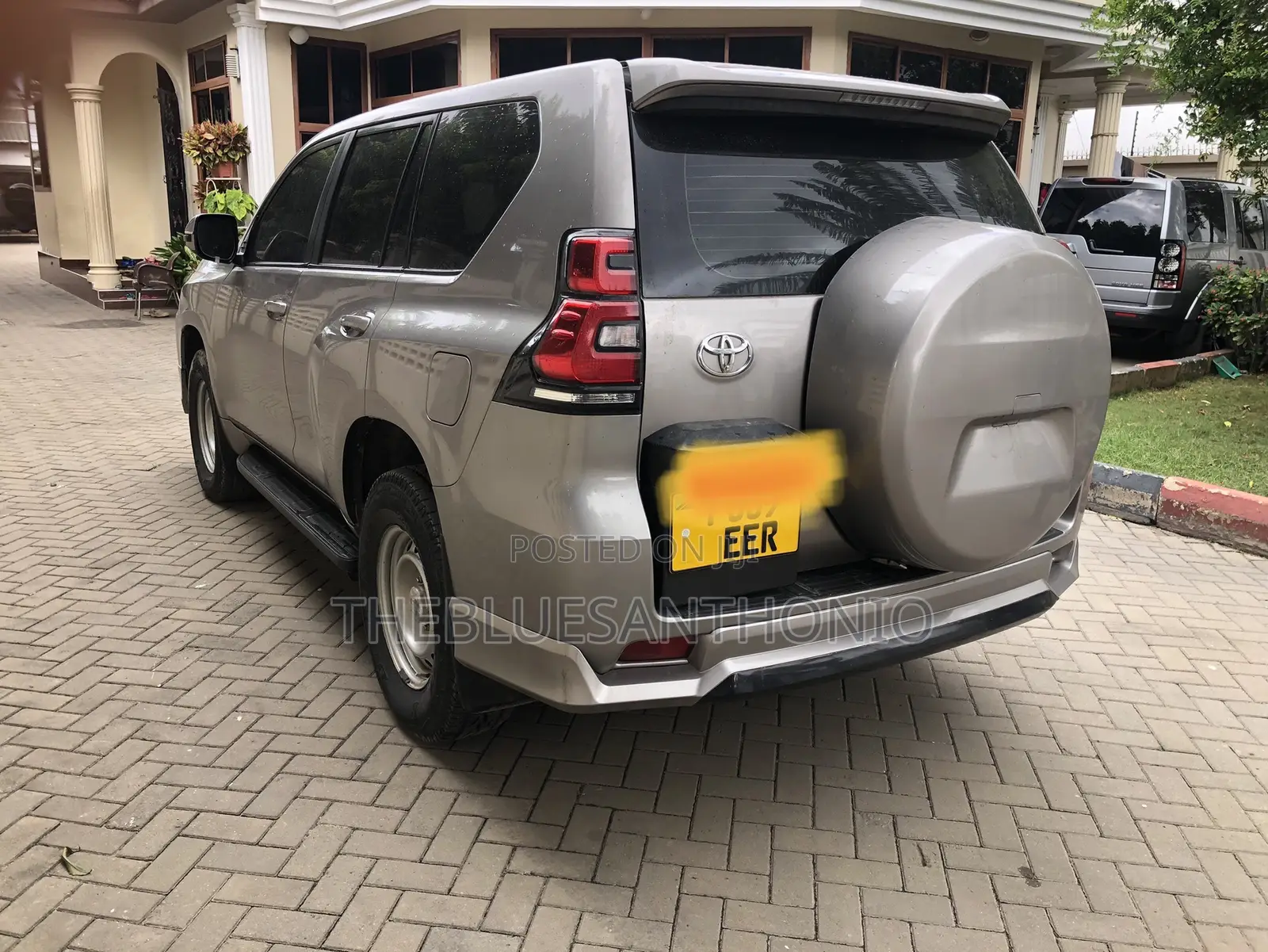 Toyota Land Cruiser Prado 2017 Gray