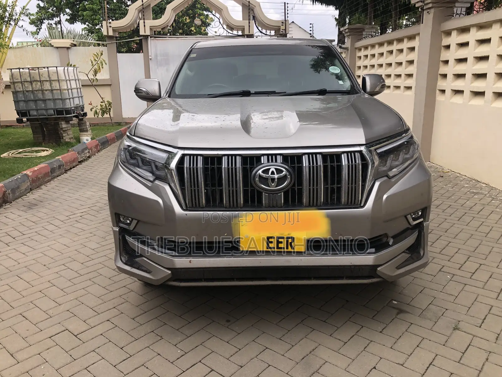 Toyota Land Cruiser Prado 2017 Gray