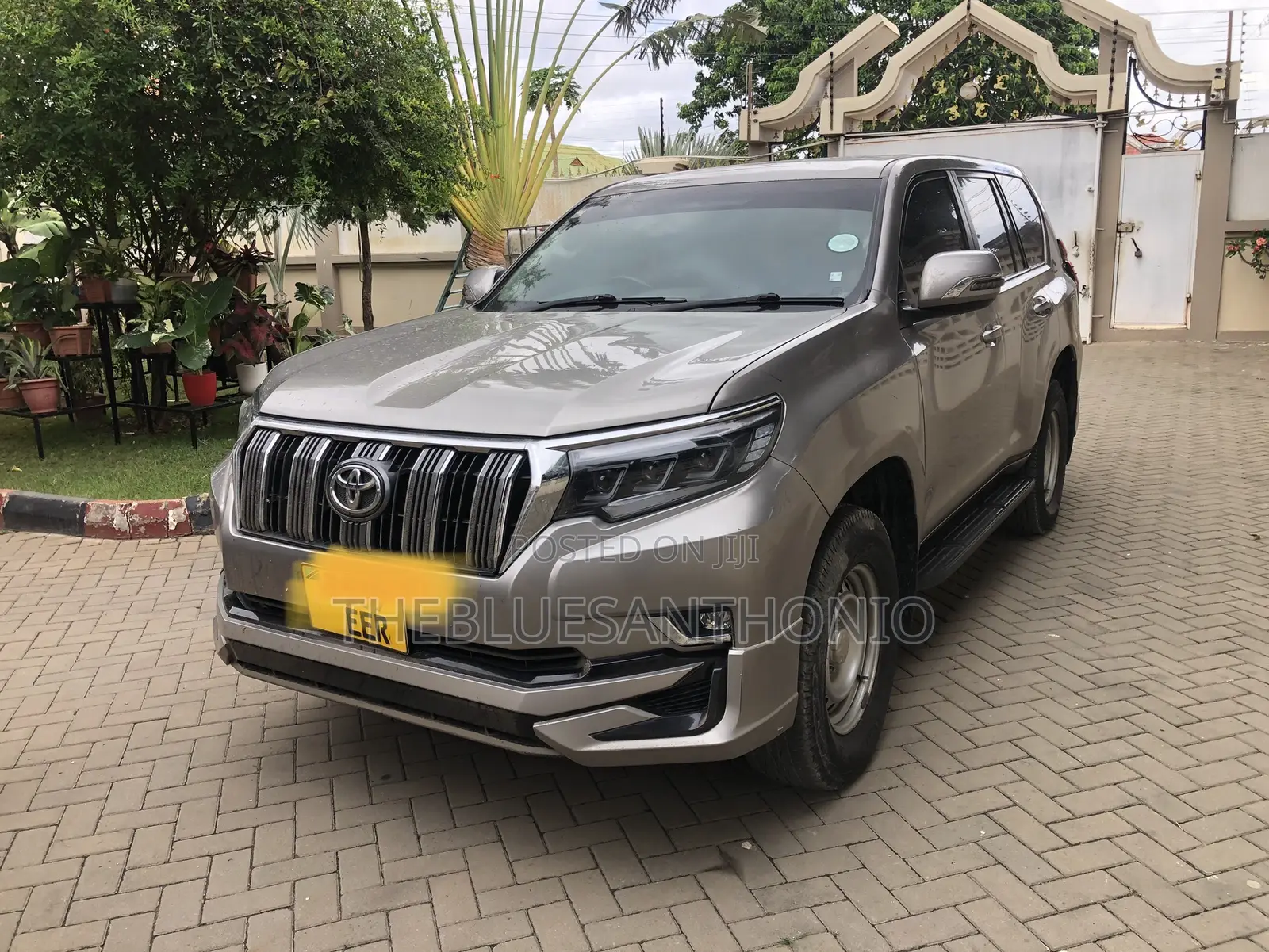 Toyota Land Cruiser Prado 2017 Gray