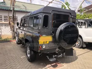 Land Rover Defender 2015 Gray