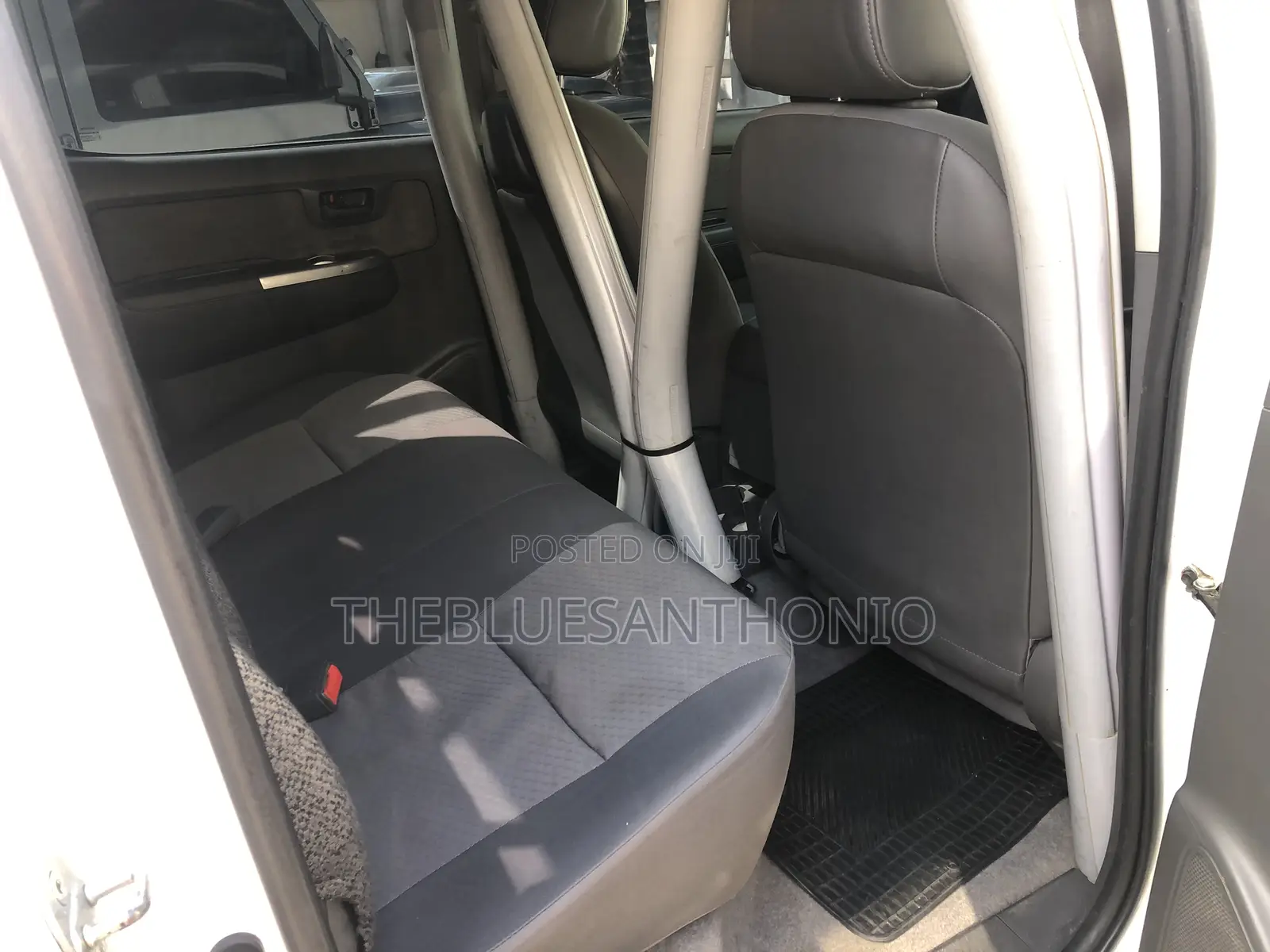 Toyota Hilux 2014 White
