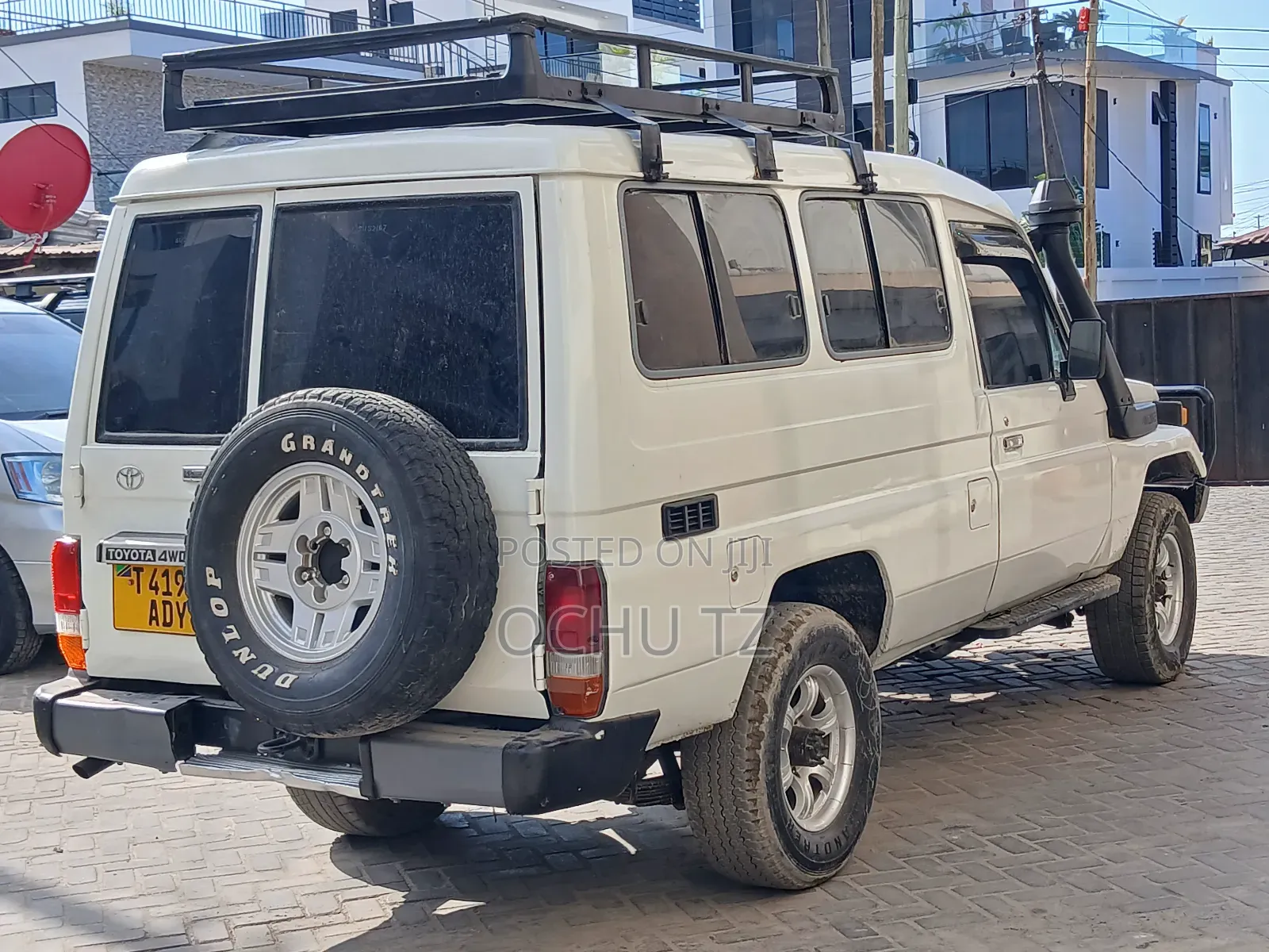 Toyota Land Cruiser 1998 White