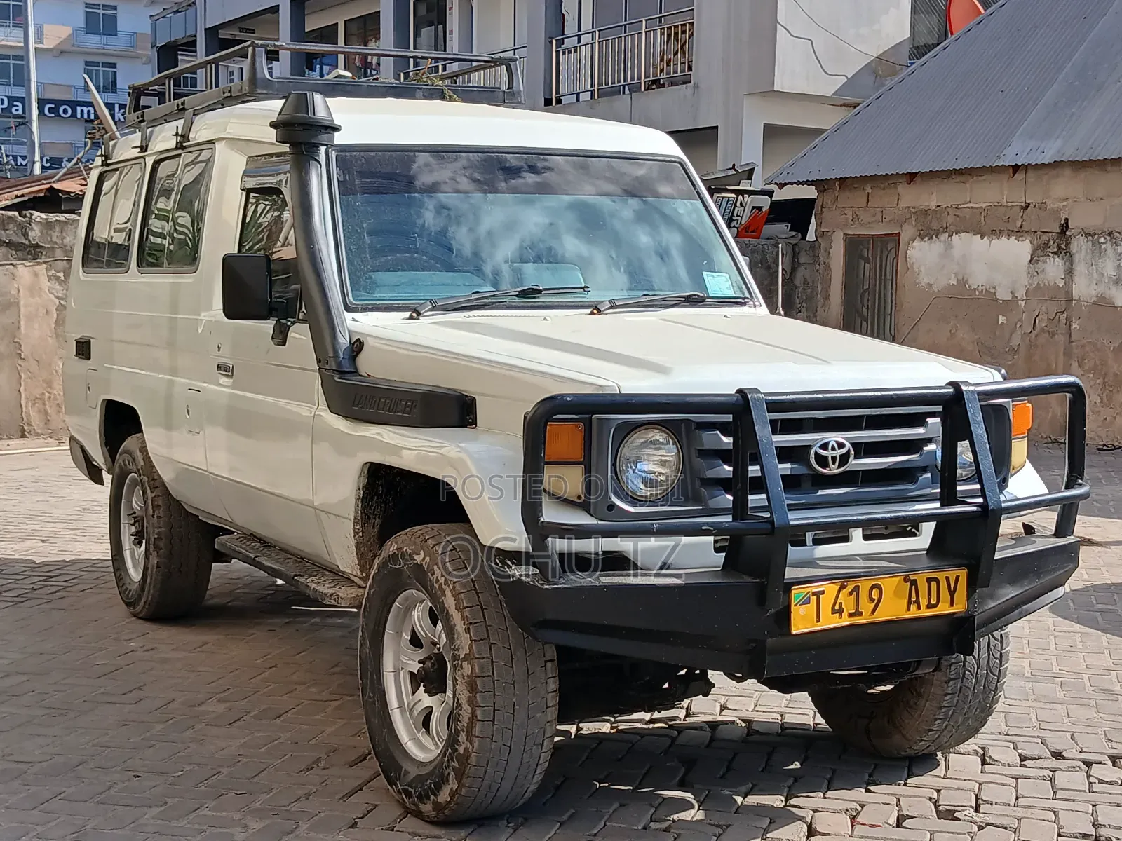 Toyota Land Cruiser 1998 White