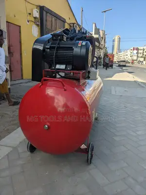 Mei Yi Air Compressor L 500 ,Volt 380 , Am 15.0.