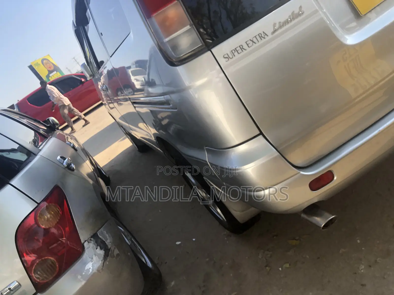 Toyota Noah 2.0 AWD (8 Seater) 2001 Silver