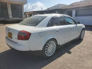 Audi A4 2004 White