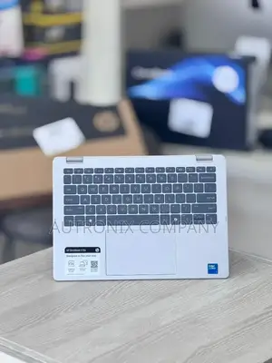 New Laptop HP OmniBook 5 14" 8GB Intel Core I5 SSD 512GB