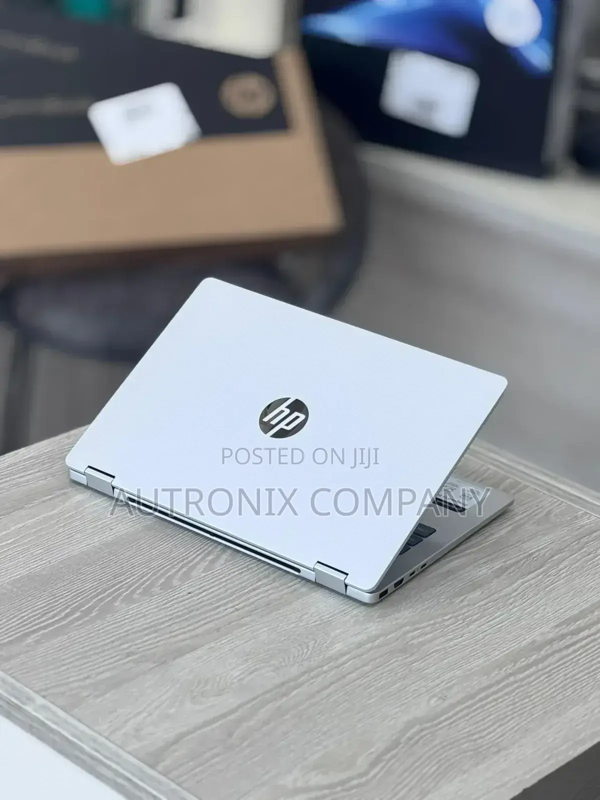 New Laptop HP OmniBook 5 14" 8GB Intel Core I5 SSD 512GB