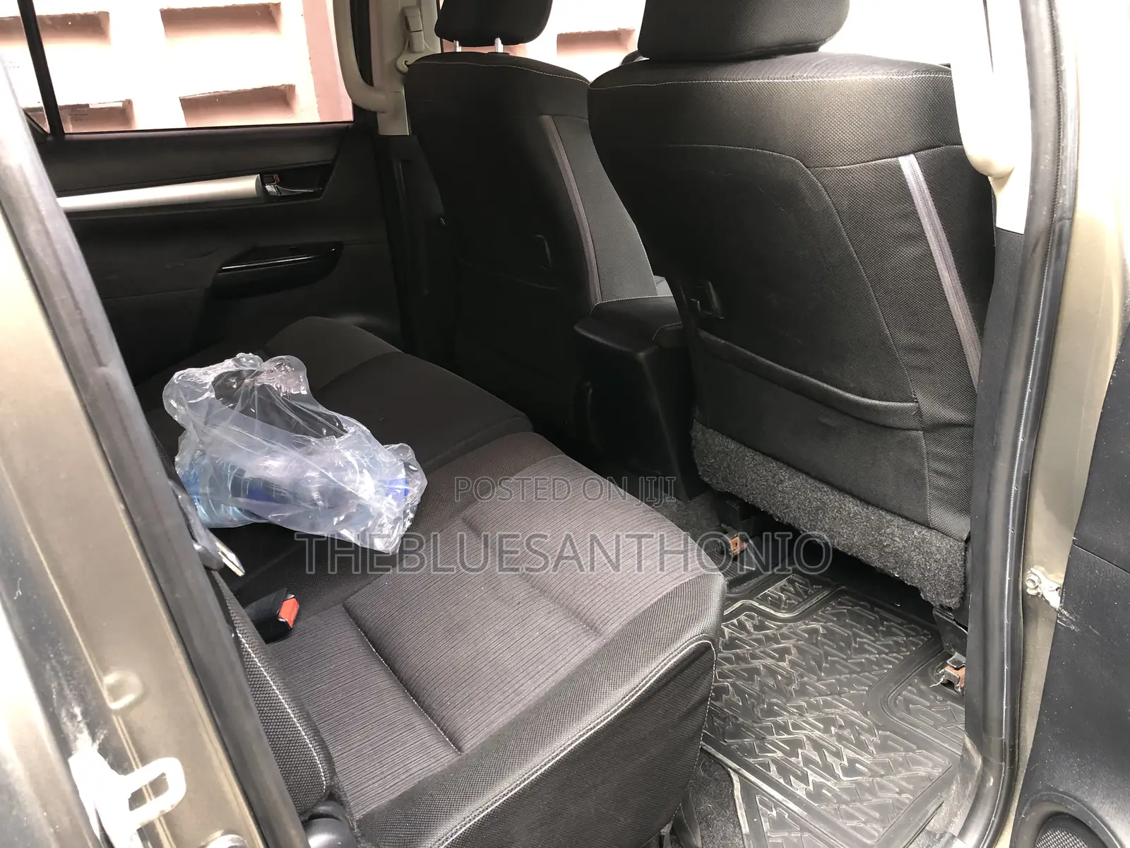 Toyota Hilux 2020 Gray
