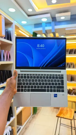 New Laptop HP 630 16GB Intel Core I5 SSD 256GB