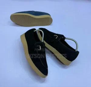 Men's Loafer Shoes or Stringless Leather Footwears Totally Smart