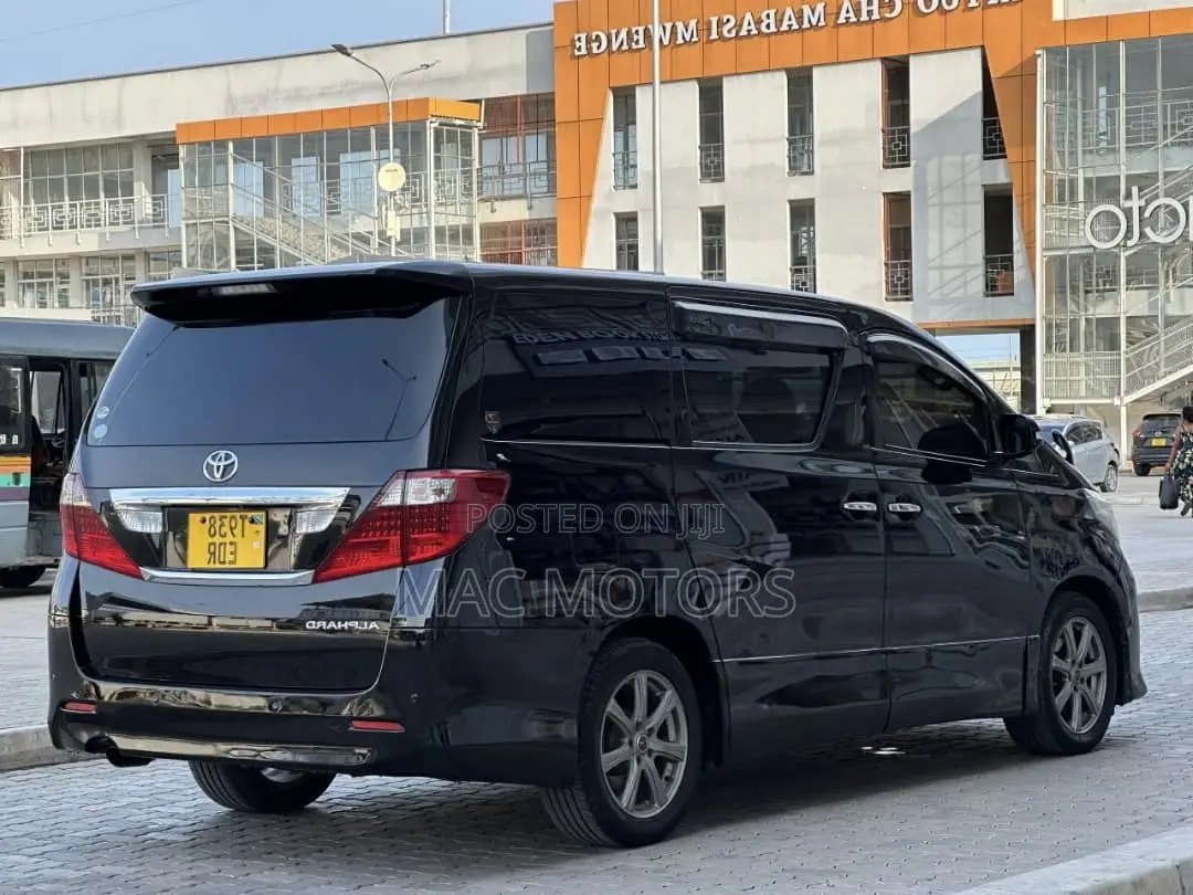 Toyota Alphard 2010 Black