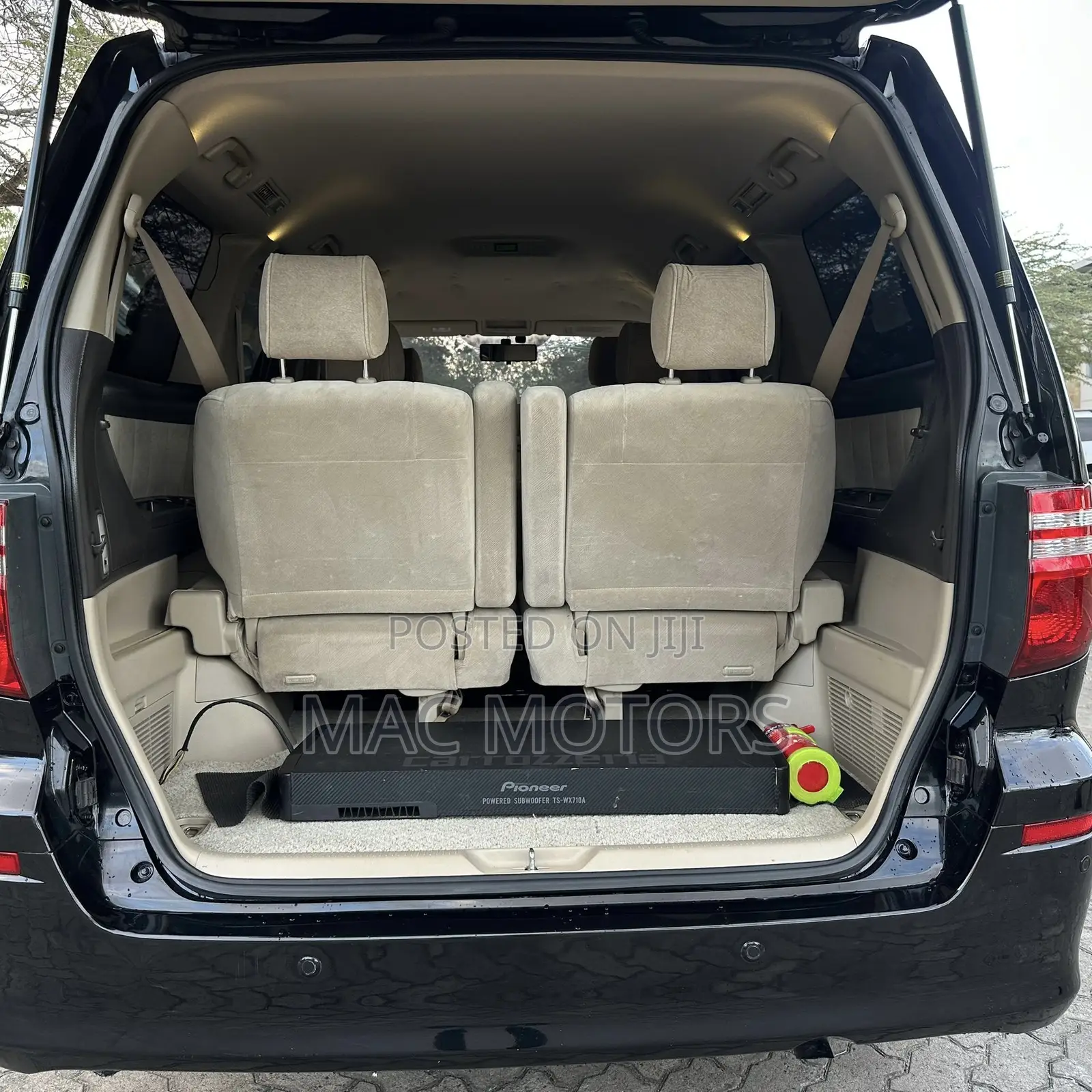 Toyota Alphard 2.4 Petrol FWD 2005 Black