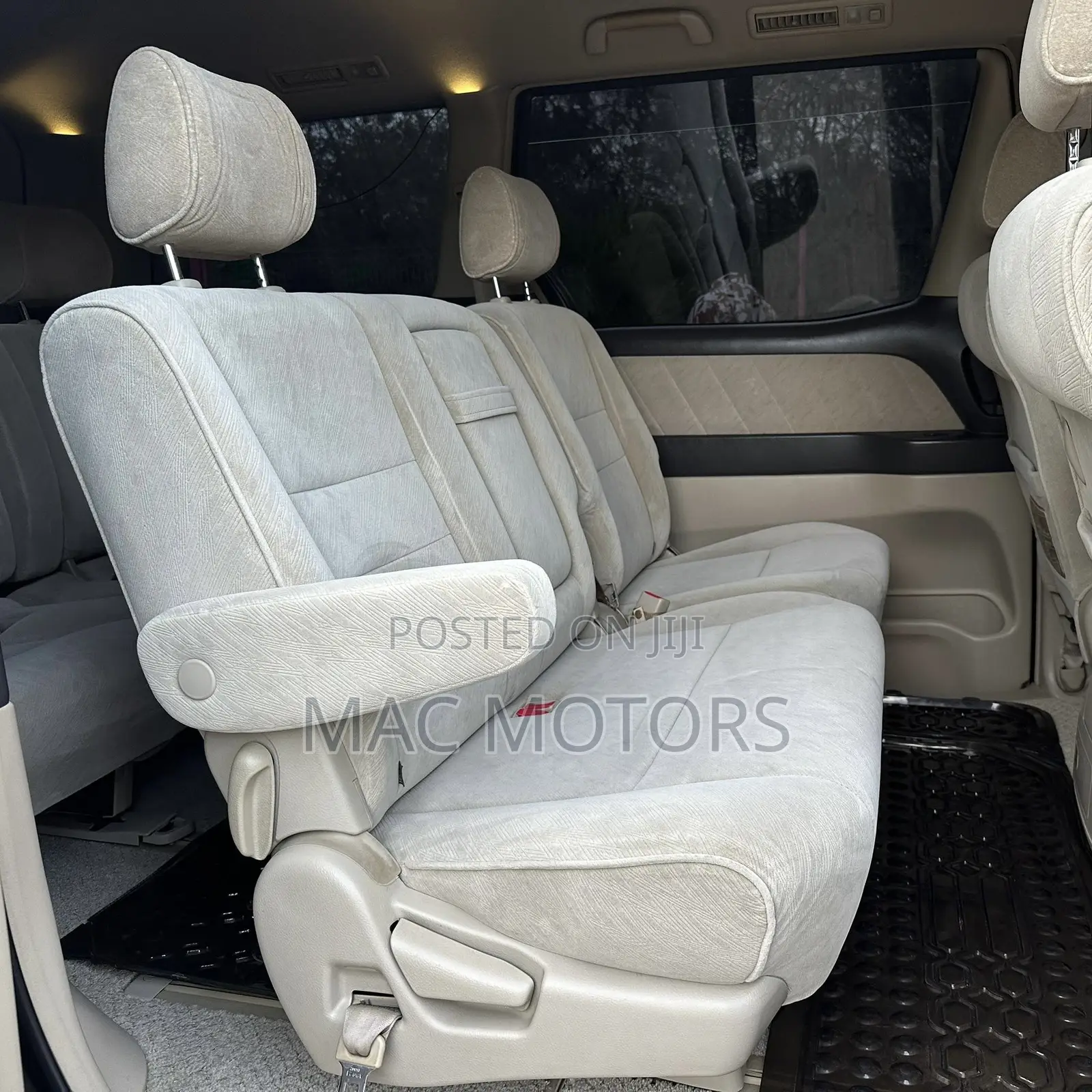 Toyota Alphard 2.4 Petrol FWD 2005 Black