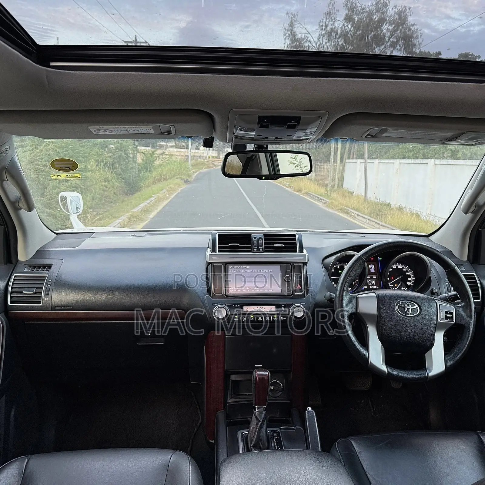 Toyota Land Cruiser Prado 2017 White