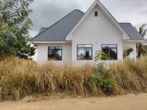 3bdrm House in Goba for sale