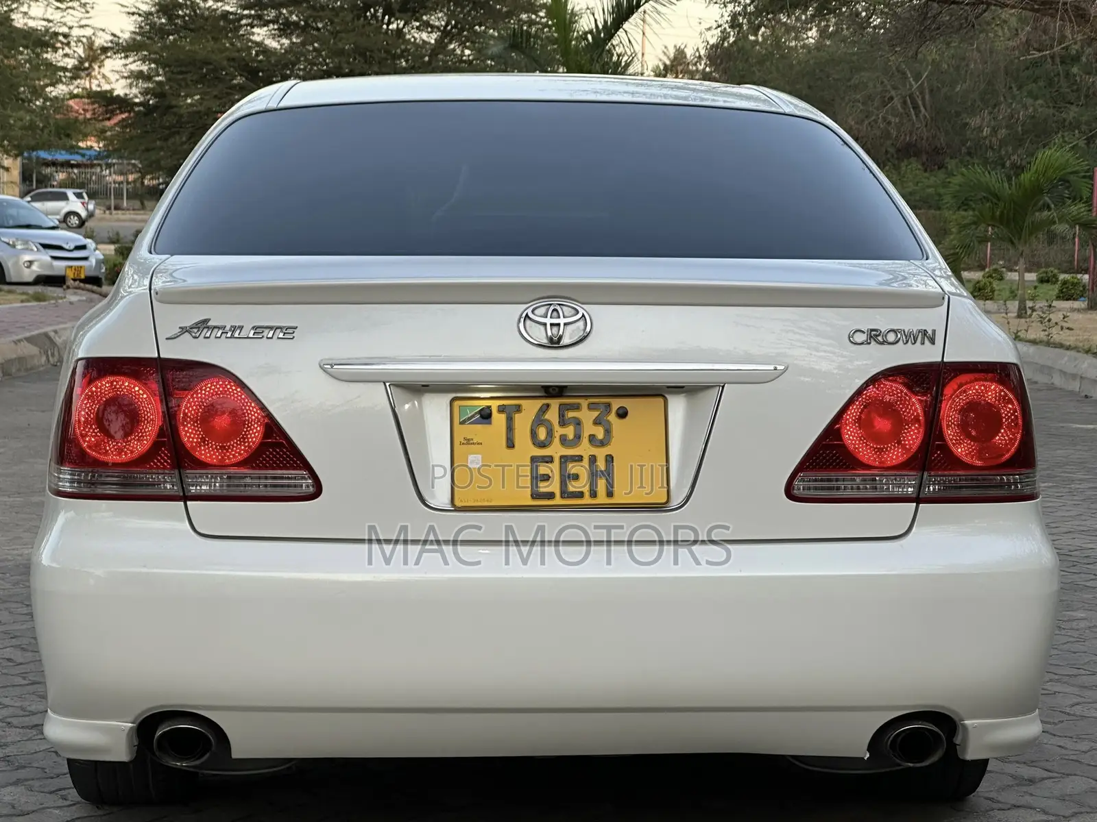 Toyota Crown 2005 White