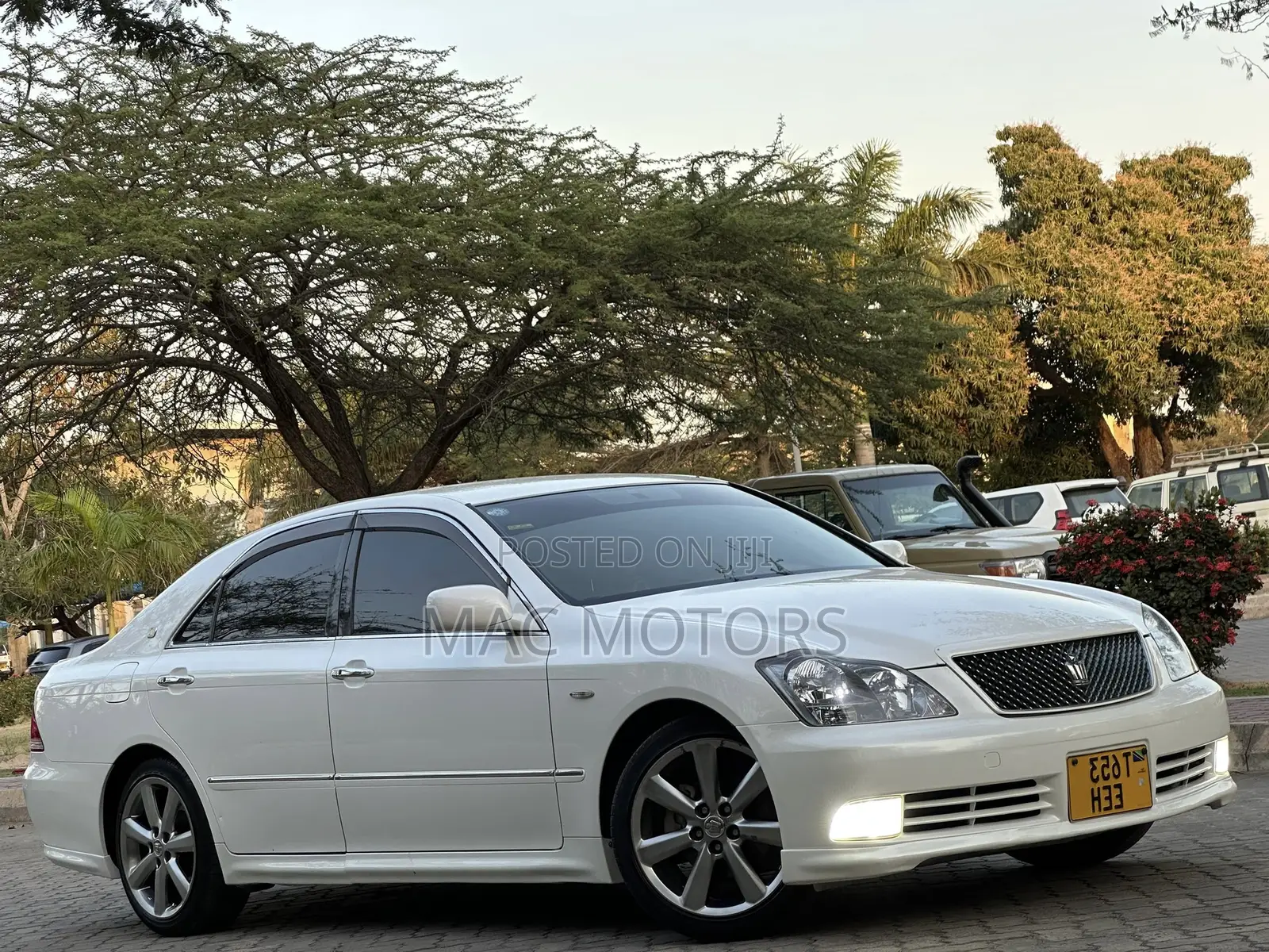 Toyota Crown 2005 White