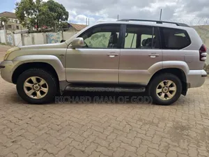 Toyota Land Cruiser Prado 2005 Silver