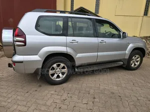 Toyota Land Cruiser Prado 2005 Silver