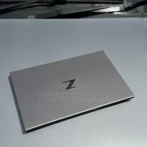New Laptop HP ZBook Studio 32GB Intel Core I9 SSD 512GB