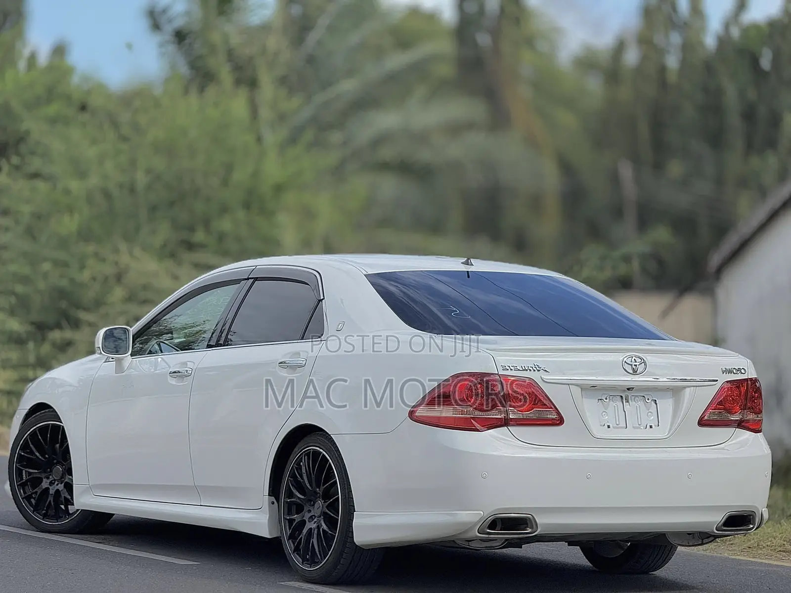 Toyota Crown 2009 White