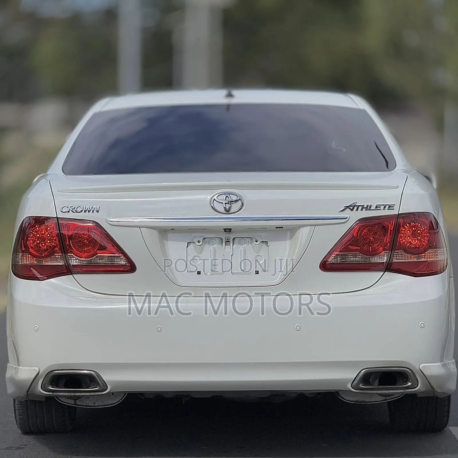 Toyota Crown 2009 White