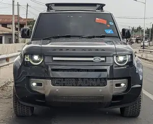 Land Rover Defender X-Dynamic SE 2024 Gray