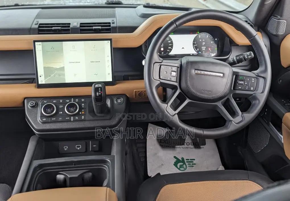 Land Rover Defender X-Dynamic SE 2024 Gray