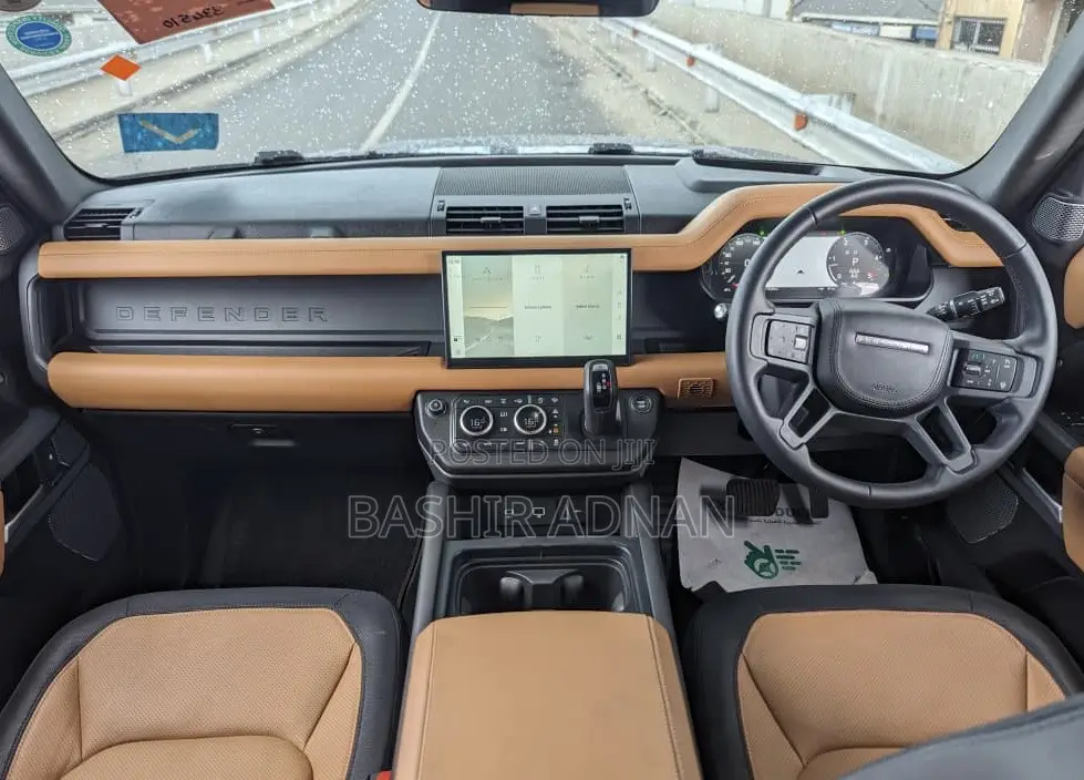 Land Rover Defender X-Dynamic SE 2024 Gray