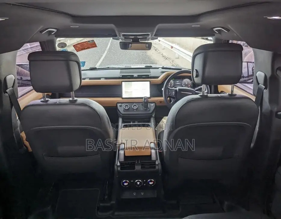 Land Rover Defender X-Dynamic SE 2024 Gray