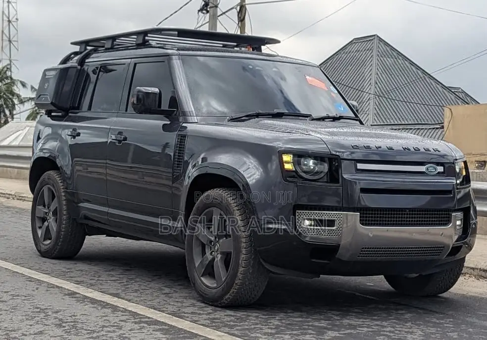 Land Rover Defender X-Dynamic SE 2024 Gray