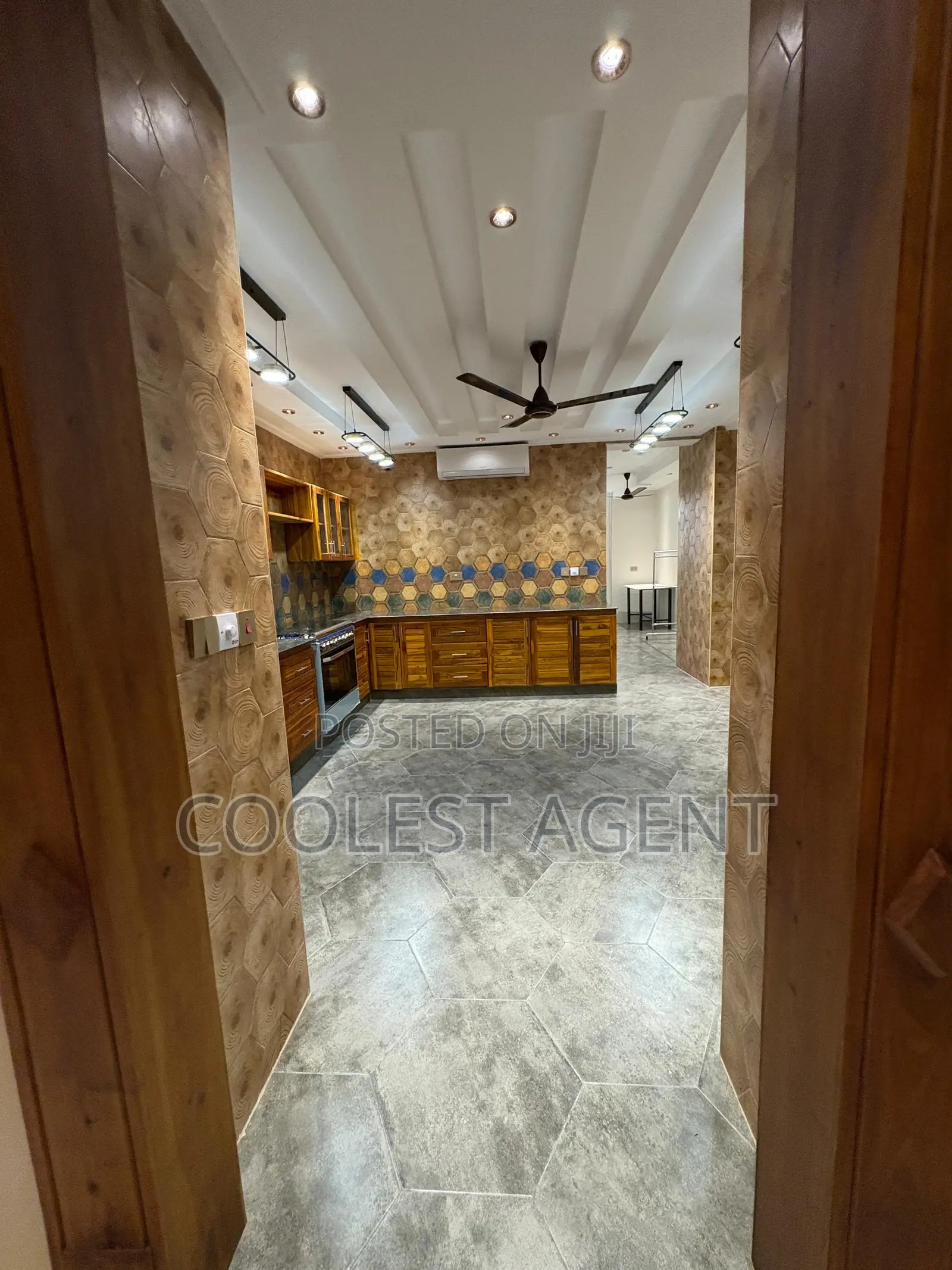 Furnished 3bdrm Apartment in Coolest Estate, Upanga East for rent