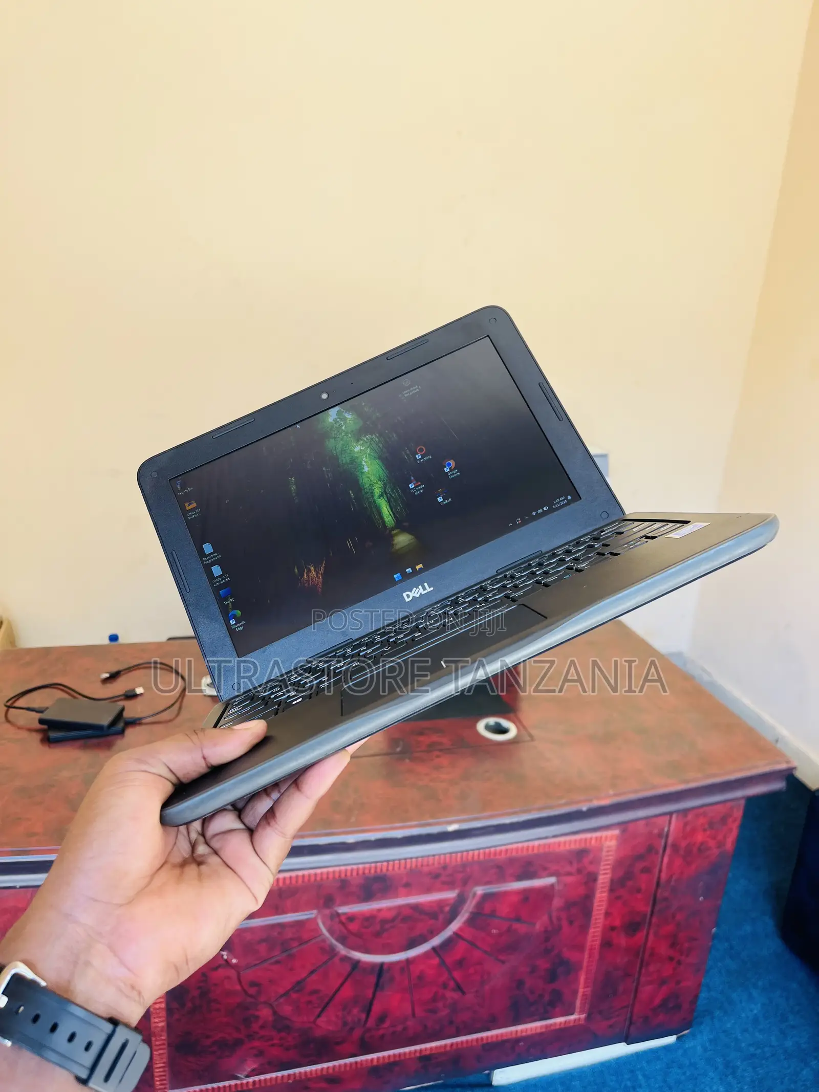 New Laptop Dell Latitude 11 3190 4GB Intel Pentium SSD 128GB