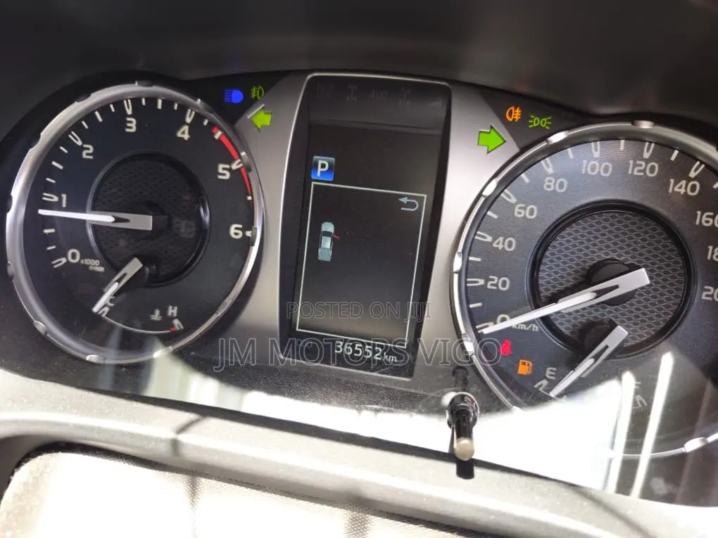 Toyota Hilux 2020 Black