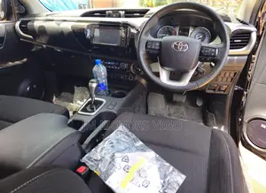 Toyota Hilux 2020 Black